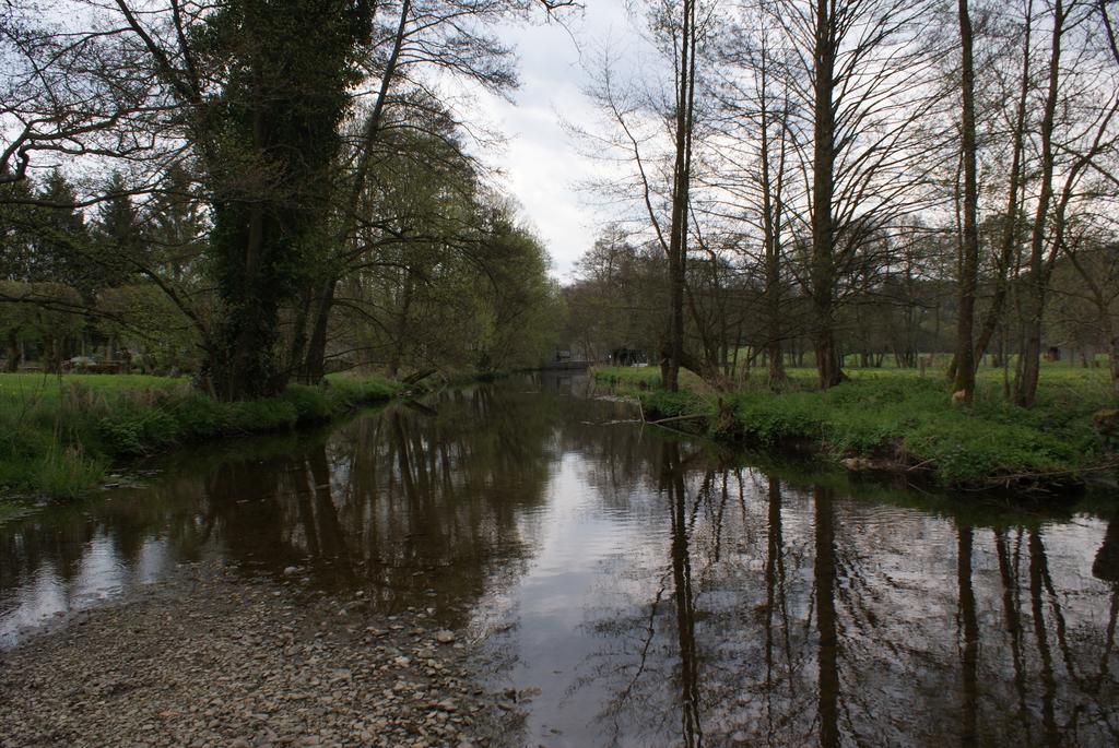 Le Gite De L Ourthe Ortheuville Exterior photo