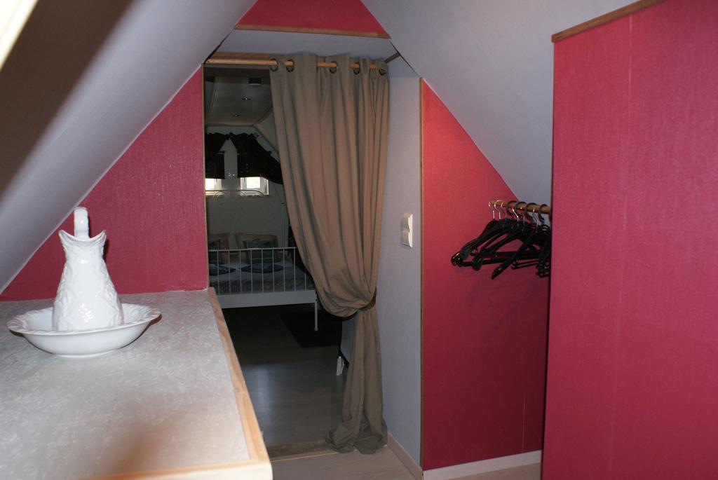 Le Gite De L Ourthe Ortheuville Exterior photo